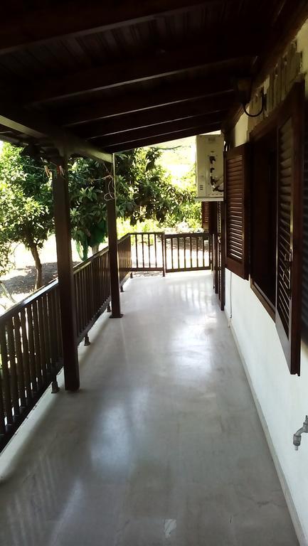 Nireas Apartment เนอา สกีโอนี ภายนอก รูปภาพ