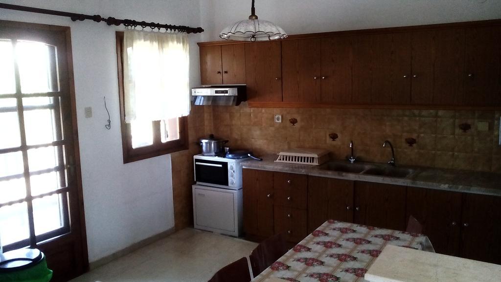 Nireas Apartment เนอา สกีโอนี ภายนอก รูปภาพ